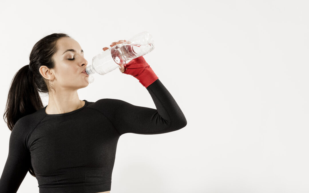 5 amazing benefits of replacing other drinks with water in 2021